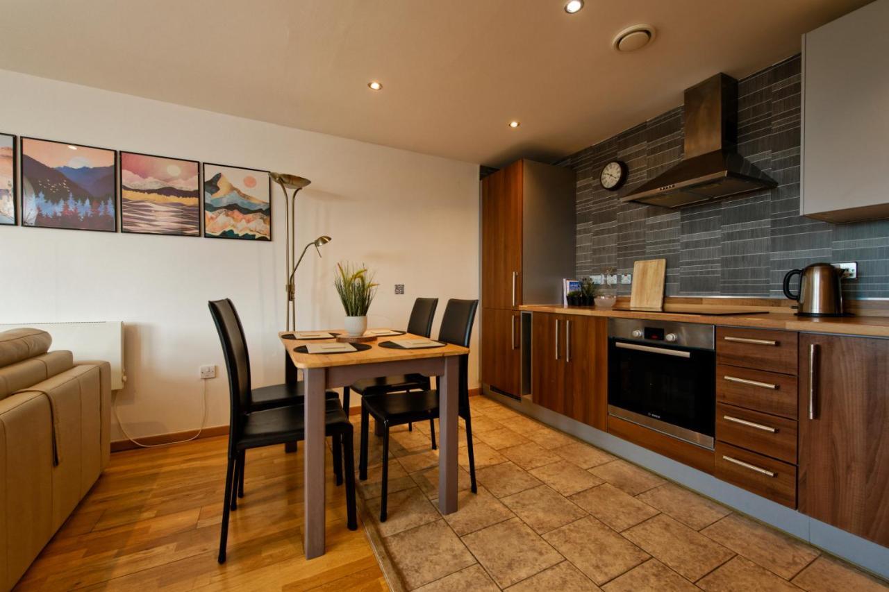 Sidemersey Livings- Convenient 1-bedroom Flat With A View, Apartment