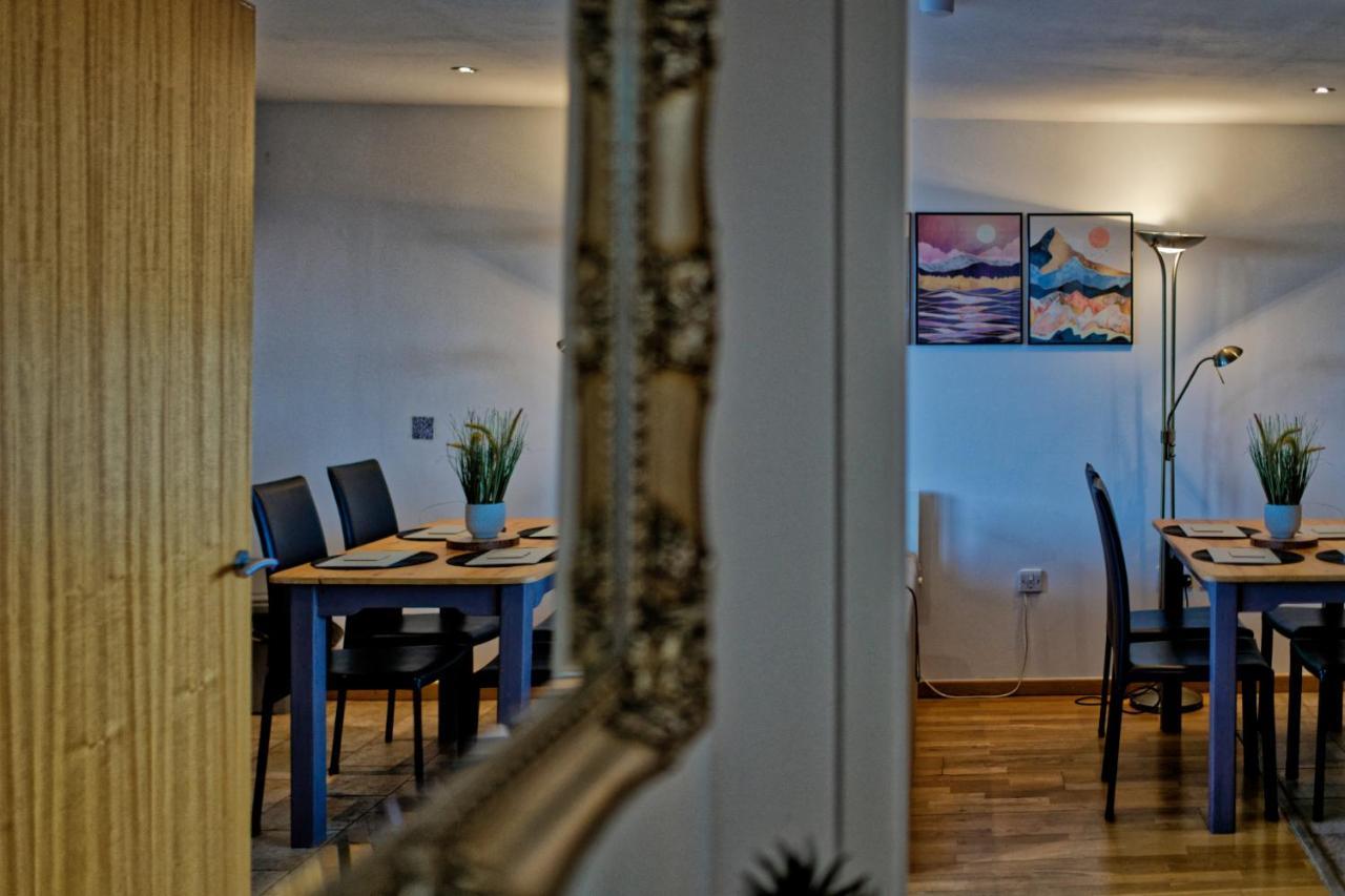 Apartment Sidemersey Livings- Convenient 1-bedroom Flat With A View, *